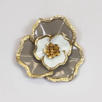 Διακοσμητικό Τοίχου Μεταλλικό Λουλούδι Χρυσό-Άσπρο-Γκρι 29,8x5,7x32,4εκ. ESTHETI 755-10030