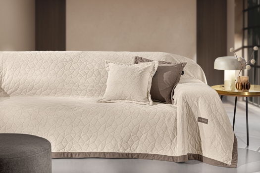 Ριχτάρι Βελούδινο Τετραθέσιος 170x350εκ. Με Διακοσμητική Μαξιλαροθήκη Avalon Cream Guy Laroche