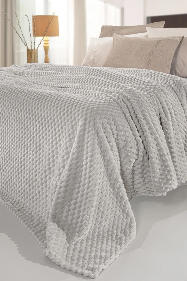 Σετ 2τμχ Κουβέρτα Υπέρδιπλη Velour Fleece 220x240εκ. Με Διακοσμητική Μαξιλαροθήκη Smoothie Elephant Guy Laroche