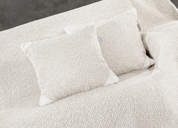 Διακοσμητική Μαξιλαροθήκη Ζακάρ Polyester Lama Ice 4x42εκ. Guy Laroche