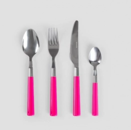 Σετ Μαχαιροπίρουνα 16τμχ Ανοξείδωτα Με Πλαστική Λαβή Ασημί-Φούξια Seashell Homla 239208