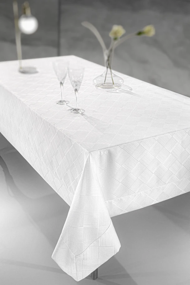 Τραπεζομάντηλο Polyester 160x260εκ. Attitude White Guy Laroche