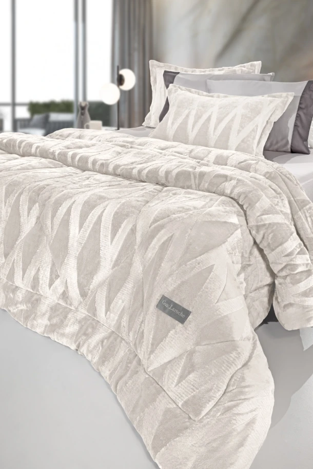 Κουβερτοπάπλωμα 2 Όψεων Ultrasoft Velvet Υπέρδιπλο 220x240εκ. Zadic Ivory Guy Laroche