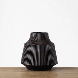 Βάζο Ανάγλυφο Polyresin Καφέ 24,5x24,5εκ. ESPIEL FIK402