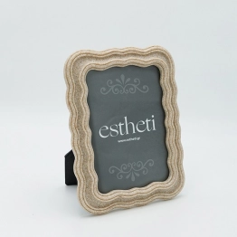 Κορνίζα Polyresin Κρεμ 13x18εκ. ESTHETI 815-00055