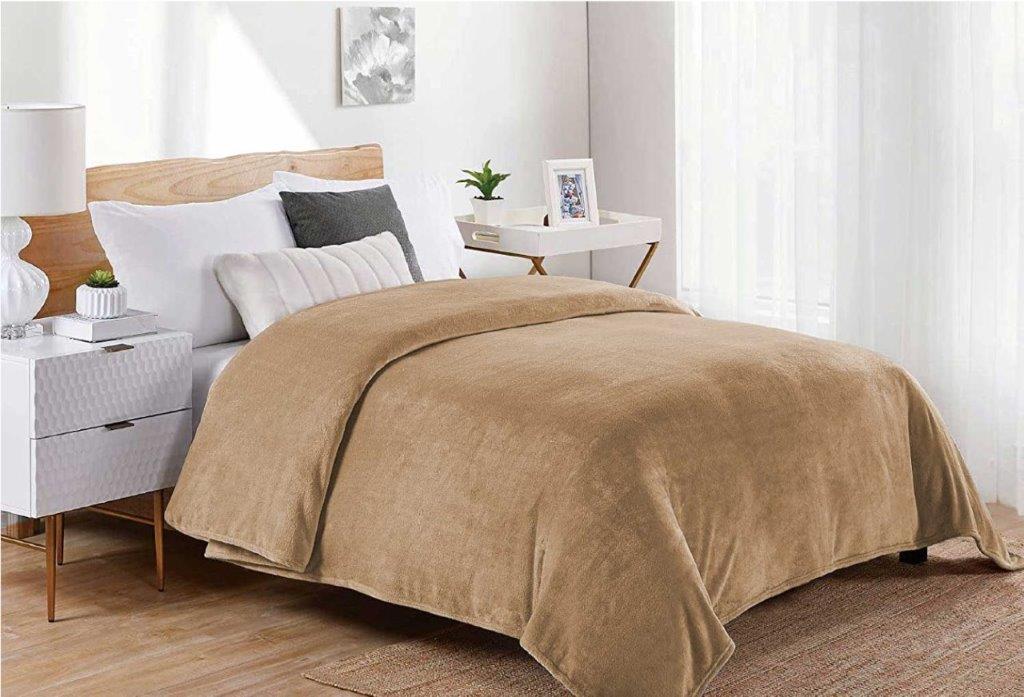 Κουβέρτα Coral Fleece Polyester Υπέρδιπλη 220×240εκ. Μονόχρωμη 02 Beige DIMcol (Ύφασμα: Polyester, Χρώμα: Πετρόλ , Μέγεθος: Υπέρδιπλα) – DimCol – 1433125588600280