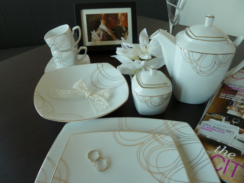 Πλεκτό μπολερό με μεταλιζέ λούρεξ κλωστή για κορίτσι | ΑΣΗΜΙ