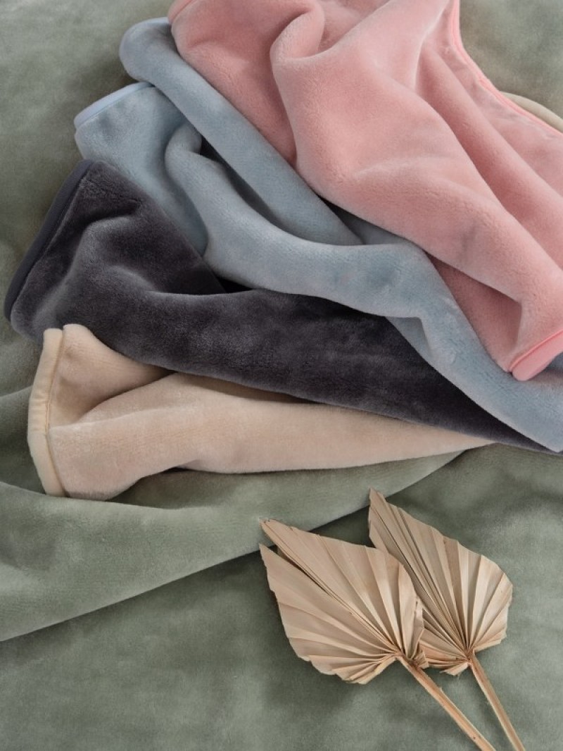Κουβέρτα Polyester-Velour Υπέρδιπλη 220×240εκ. Dream Velour/2 Grey Palamaiki (Ύφασμα: Polyester, Χρώμα: Γκρι, Μέγεθος: Υπέρδιπλα) – Palamaiki – dream-velour/2 grey