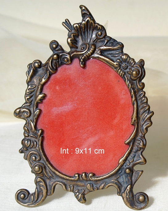 Royal Art Collection - ΣΗΜΑΝΤΙΚΟ: Σε περίπτωση διαφοράς τιμής από το κατάστημα ισχύει παντα και μόνο η τιμή του καταστήματος Κορνίζα Μπρούτζινη Αντικέ 9x11εκ. Royal Art STL035BR (Χ