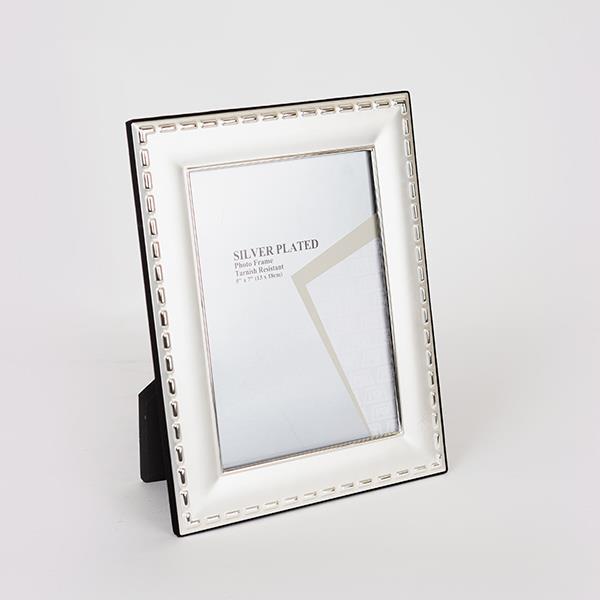 ESTHETI - ΣΗΜΑΝΤΙΚΟ: Σε περίπτωση διαφοράς τιμής από το κατάστημα ισχύει παντα και μόνο η τιμή του καταστήματος Κορνίζα Μεταλλική Επάργυρη Ασημί Για Φωτογραφία 13x18εκ