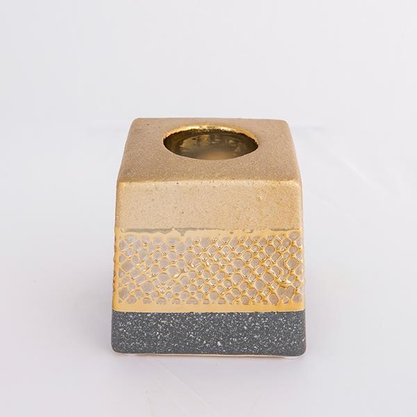 Διακοσμητικά Επιτραπέζια 24home - ΣΗΜΑΝΤΙΚΟ: Σε περίπτωση διαφοράς τιμής από το κατάστημα ισχύει παντα και μόνο η τιμή του καταστήματος Κηροπήγιο Κεραμικό Γκρι-Χρυσό 10x10x10εκ. ESTHETI 752-2