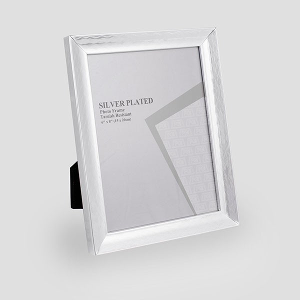 Διακοσμητικά Επιτραπέζια 24home - ΣΗΜΑΝΤΙΚΟ: Σε περίπτωση διαφοράς τιμής από το κατάστημα ισχύει παντα και μόνο η τιμή του καταστήματος Κορνίζα Μεταλλική Επάργυρη Ασημί 15x20εκ. ESTHETI 815-0