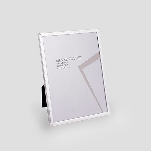 Διακοσμητικά Επιτραπέζια 24home - ΣΗΜΑΝΤΙΚΟ: Σε περίπτωση διαφοράς τιμής από το κατάστημα ισχύει παντα και μόνο η τιμή του καταστήματος Κορνίζα Μεταλλική Επάργυρη Ασημί 15x20εκ. ESTHETI 815-0