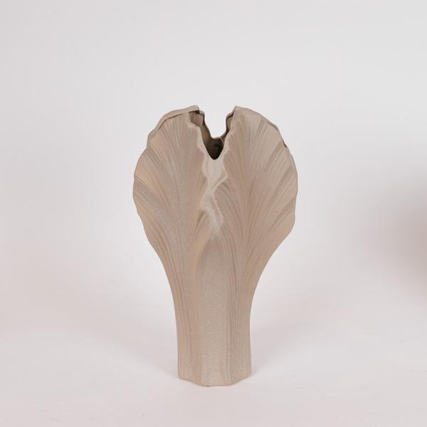 Διακοσμητικά Επιτραπέζια 24home - ΣΗΜΑΝΤΙΚΟ: Σε περίπτωση διαφοράς τιμής από το κατάστημα ισχύει παντα και μόνο η τιμή του καταστήματος Βάζο Κεραμικό Γκρι-Μπεζ Φύλλο 18x18x40εκ. ESTHETI 819-0