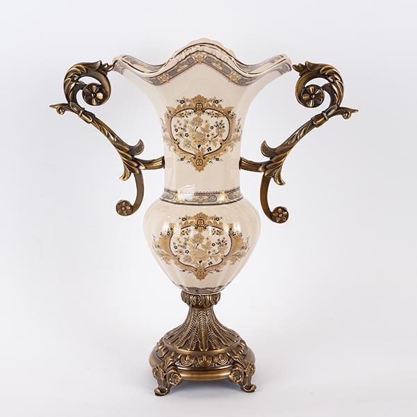 ESTHETI - ΣΗΜΑΝΤΙΚΟ: Σε περίπτωση διαφοράς τιμής από το κατάστημα ισχύει παντα και μόνο η τιμή του καταστήματος Βάζο Πορσελάνης-Polyresin Λευκό-Χρυσό Με Λουλούδια 36x1