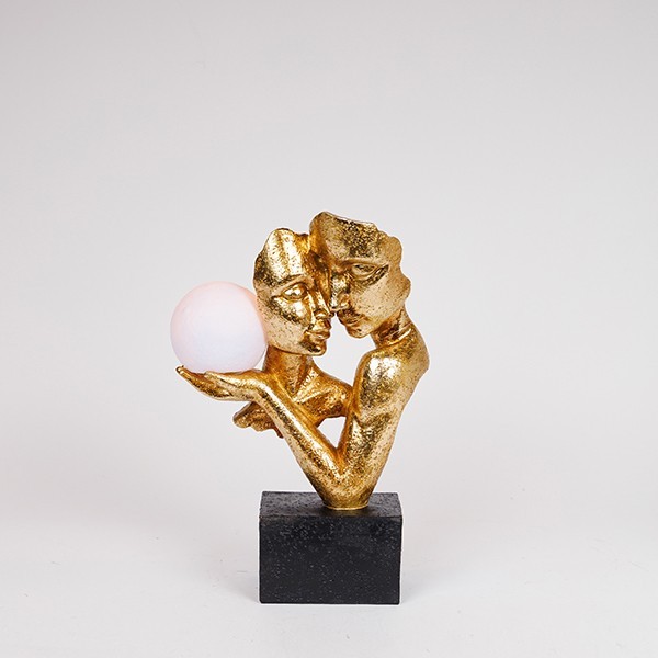 ESTHETI - ΣΗΜΑΝΤΙΚΟ: Σε περίπτωση διαφοράς τιμής από το κατάστημα ισχύει παντα και μόνο η τιμή του καταστήματος Διακοσμητικό Επιτραπέζιο Ζευγάρι Με Led Polyresin Χρυσό