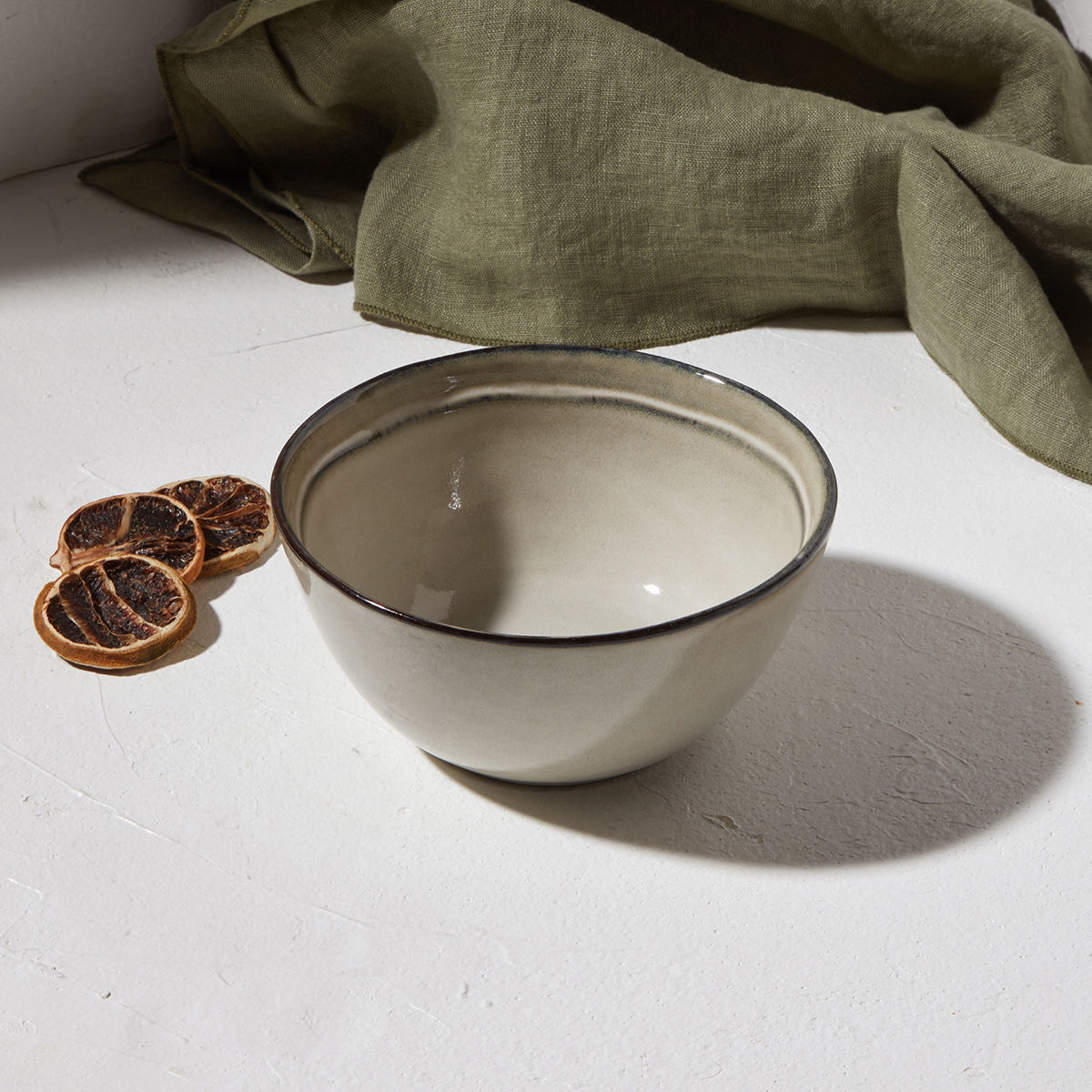 Διακοσμητικά και αξεσουαρ κουζίνας 24home - ΣΗΜΑΝΤΙΚΟ: Σε περίπτωση διαφοράς τιμής από το κατάστημα ισχύει παντα και μόνο η τιμή του καταστήματος Μπωλ Σερβιρίσματος Stoneware Dove 15x15x7εκ. Deline Est