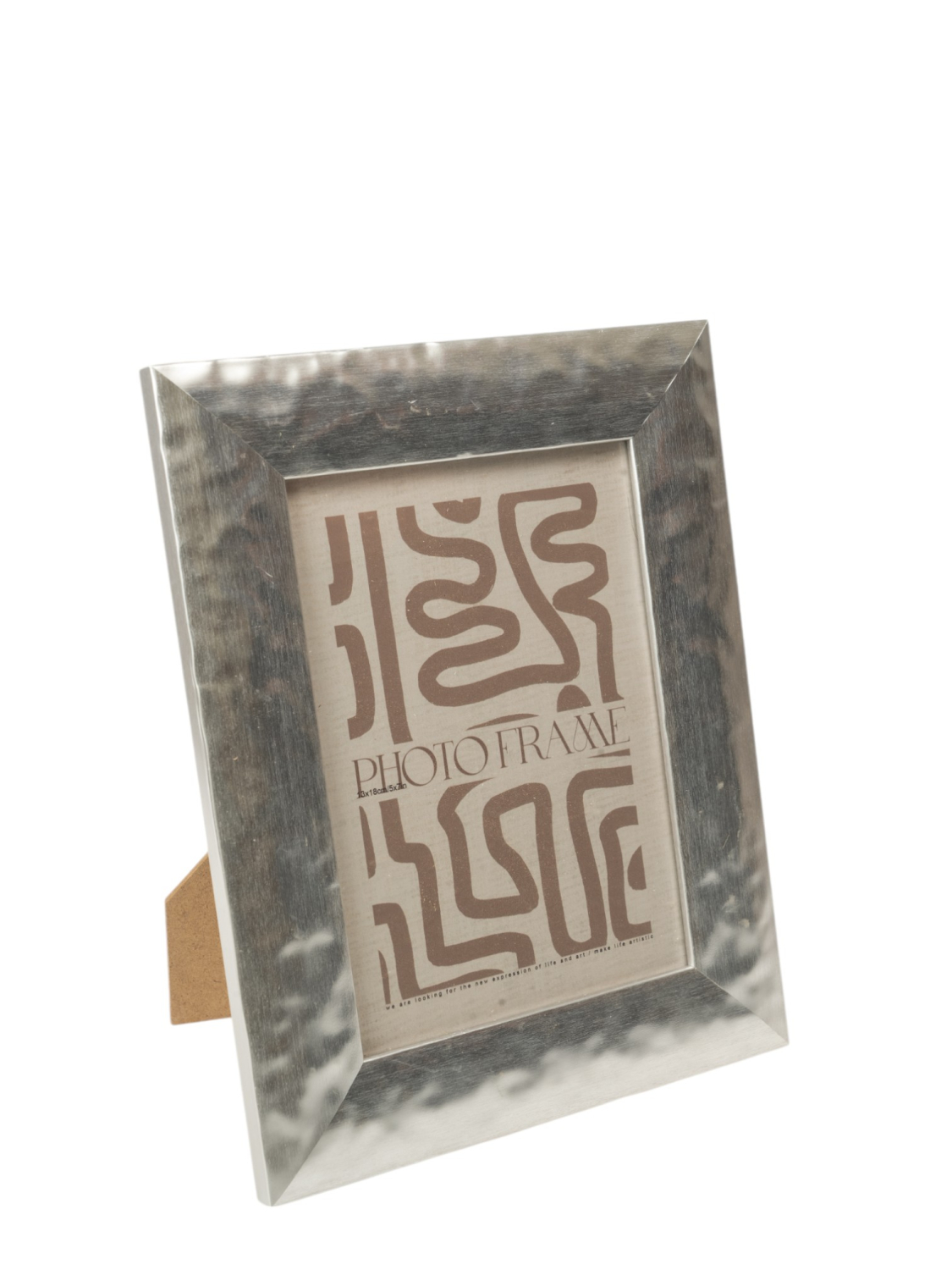 ZEN COLLECTION - ΣΗΜΑΝΤΙΚΟ: Σε περίπτωση διαφοράς τιμής από το κατάστημα ισχύει παντα και μόνο η τιμή του καταστήματος Κορνίζα Πλαστική Ασημί 13x18εκ. Zen Collection 25.27.51