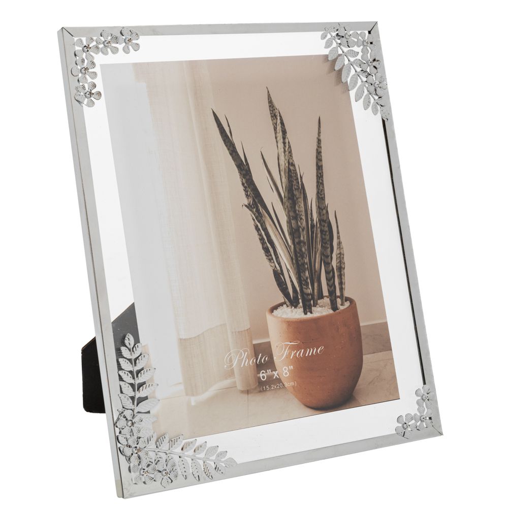 Κορνίζες 24home - ΣΗΜΑΝΤΙΚΟ: Σε περίπτωση διαφοράς τιμής από το κατάστημα ισχύει παντα και μόνο η τιμή του καταστήματος Κορνίζα Μεταλλική Ασημί 15x20εκ. iliadis 89385 (Υλικό: