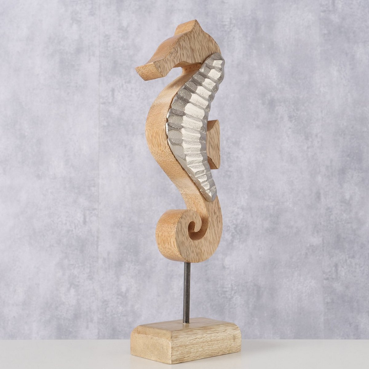 Διακοσμητικά Επιτραπέζια 24home - ΣΗΜΑΝΤΙΚΟ: Σε περίπτωση διαφοράς τιμής από το κατάστημα ισχύει παντα και μόνο η τιμή του καταστήματος Διακοσμητικός Επιτραπέζιος Ιππόκαμπος Ξύλινος Mango-Αλο