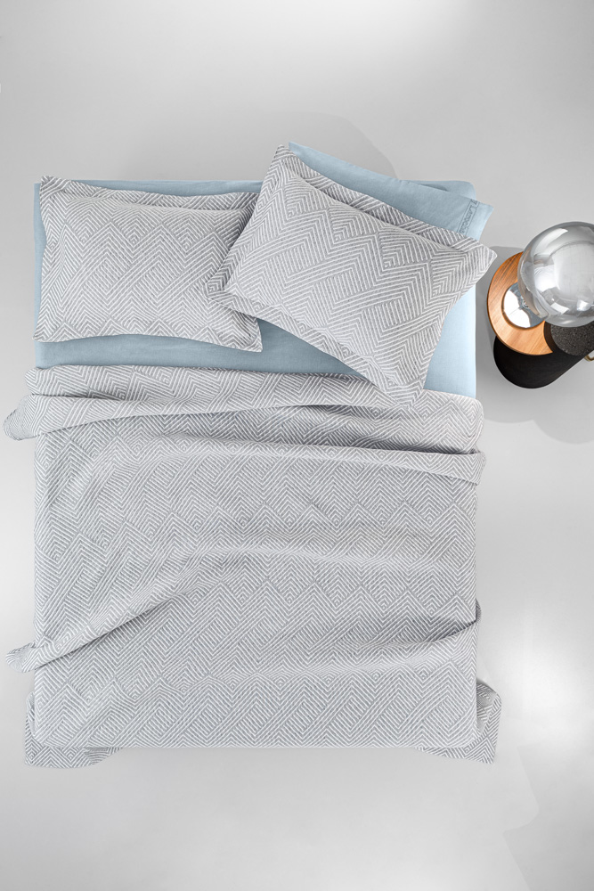 Guy Laroche - ΣΗΜΑΝΤΙΚΟ: Σε περίπτωση διαφοράς τιμής από το κατάστημα ισχύει παντα και μόνο η τιμή του καταστήματος Κουβέρτα Polycotton King Tetris Silver 245x260εκ. Guy L