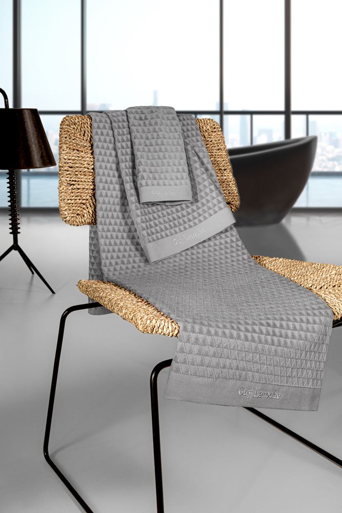 Πετσέτες Μπάνιου 24home - ΣΗΜΑΝΤΙΚΟ: Σε περίπτωση διαφοράς τιμής από το κατάστημα ισχύει παντα και μόνο η τιμή του καταστήματος Σετ 3τμχ Πετσέτες Βαμβακερές Tokyo Silver Guy Laroche (