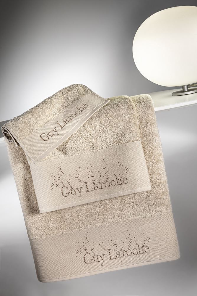 Guy Laroche - ΣΗΜΑΝΤΙΚΟ: Σε περίπτωση διαφοράς τιμής από το κατάστημα ισχύει παντα και μόνο η τιμή του καταστήματος Σετ 3τμχ Πετσέτες Βαμβακερές Pandora Sand Guy Laroche (