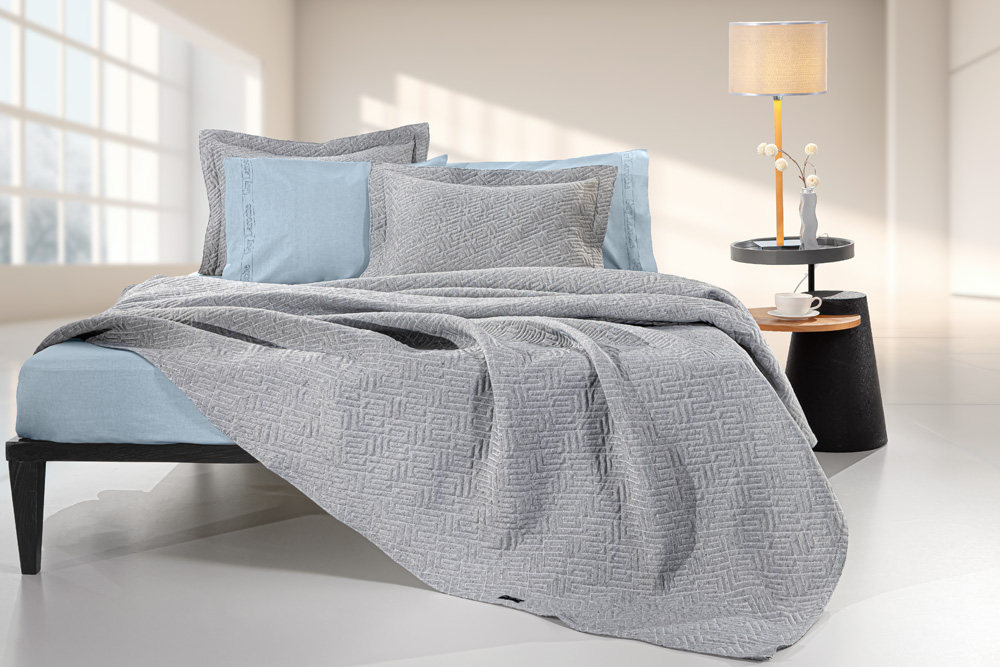 Κουβέρτα Polycotton King 245x260εκ. Pattern Black-White Guy Laroche (Ύφασμα: 60% Cotton - 40% Polyester, Χρώμα: Λευκό, Μέγεθος: King Size) - Guy Laroche - 5206480655364