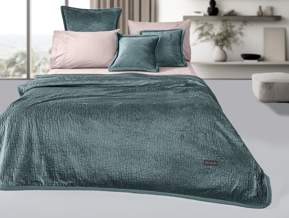 Guy Laroche - ΣΗΜΑΝΤΙΚΟ: Σε περίπτωση διαφοράς τιμής από το κατάστημα ισχύει παντα και μόνο η τιμή του καταστήματος Κουβέρτα Μονή Με Διακοσμητική Μαξιλαροθήκη 2 Όψεων 160x