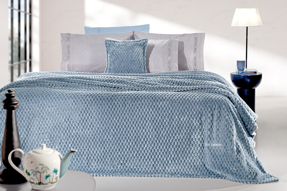 Σετ 2τμχ Κουβέρτα Υπέρδιπλη Velour Fleece 220x240εκ. Με Διακοσμητική Μαξιλαροθήκη Smoothie Blue Guy Laroche (Ύφασμα: Velour, Χρώμα: Μπλε, Μέγεθος: Υπέρδιπλα) - Guy Laroche - 5206480670534