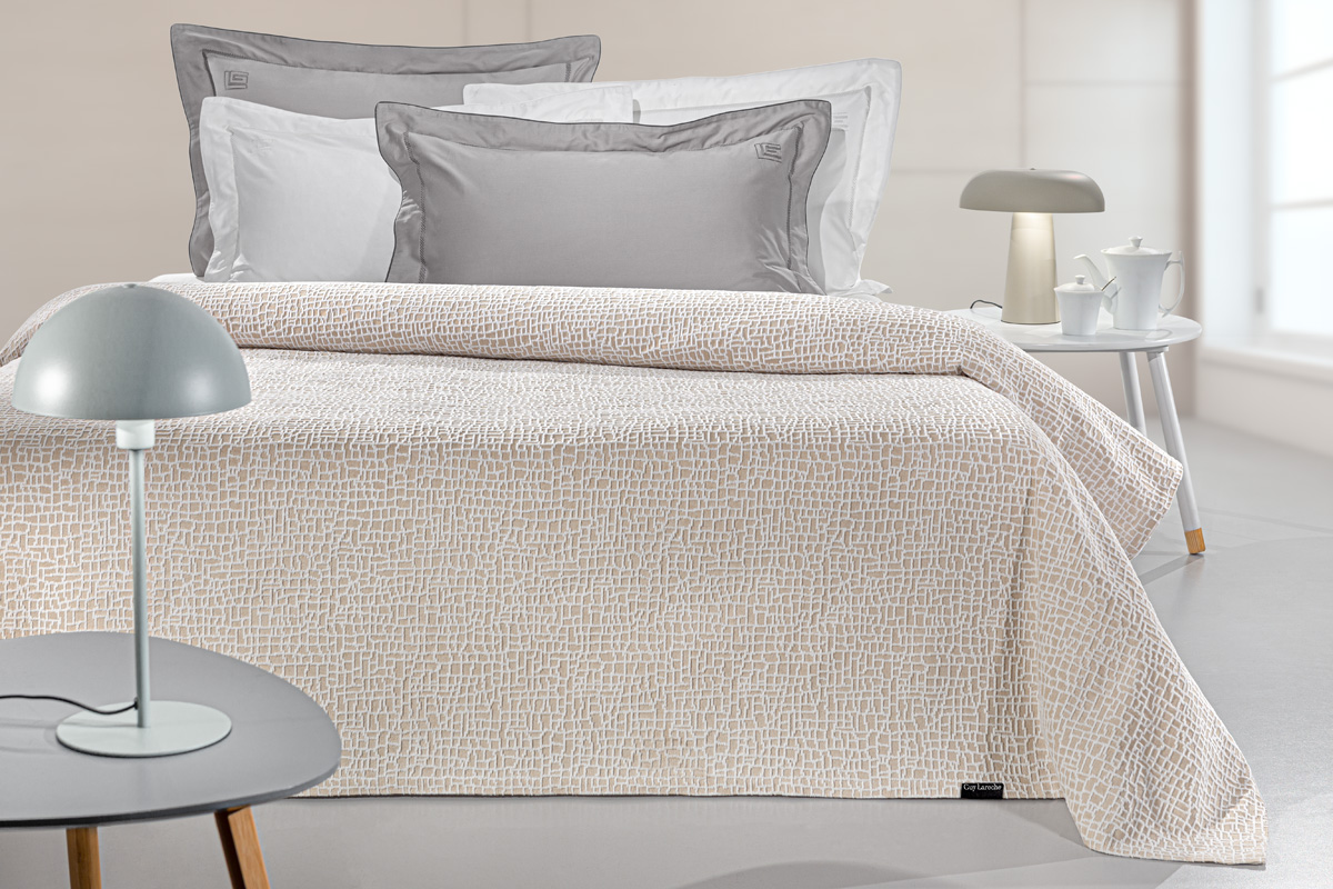 Κουβέρτα Βαμβακερή King 260x250εκ. 2 Όψεων Luna Natural Guy Laroche (Ύφασμα: Βαμβάκι 100%, Μέγεθος: King Size, Χρώμα: Natural) - Guy Laroche - 5206480703300